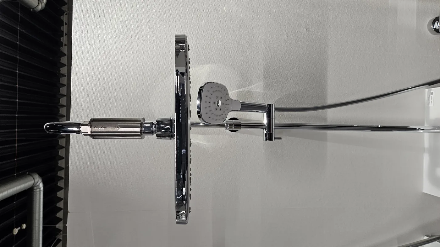 IPS KalyxX 100 Mini installed on an appliance angle valve
