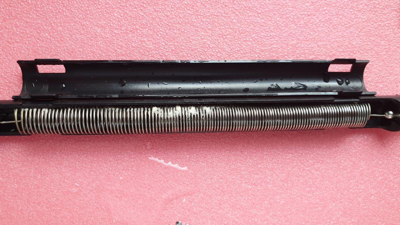 Heater coil largely free of limescale after six months of use with IPS KalyxX installed