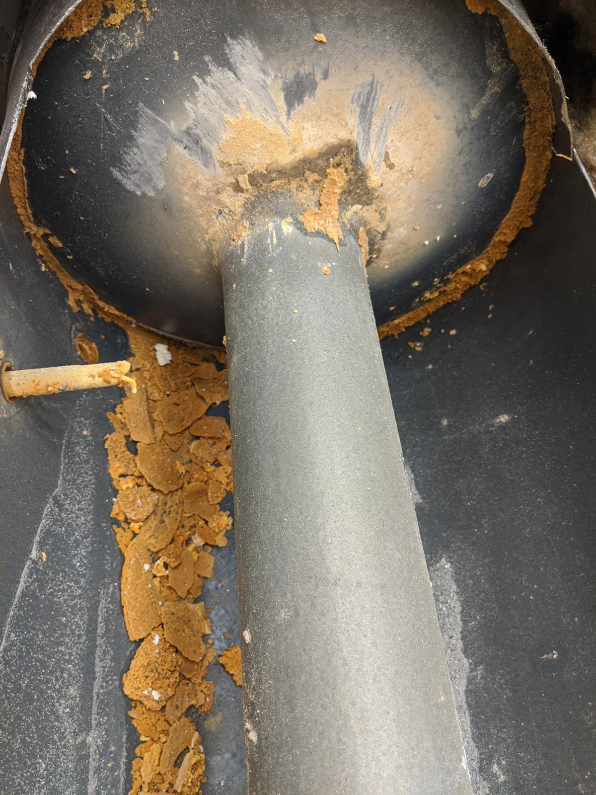 Water heater element with scale accumulation on an unprotected supply